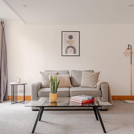 Holborn - 2Br Near Covent Garden -Cityapartmentstay ロンドン エクステリア 写真