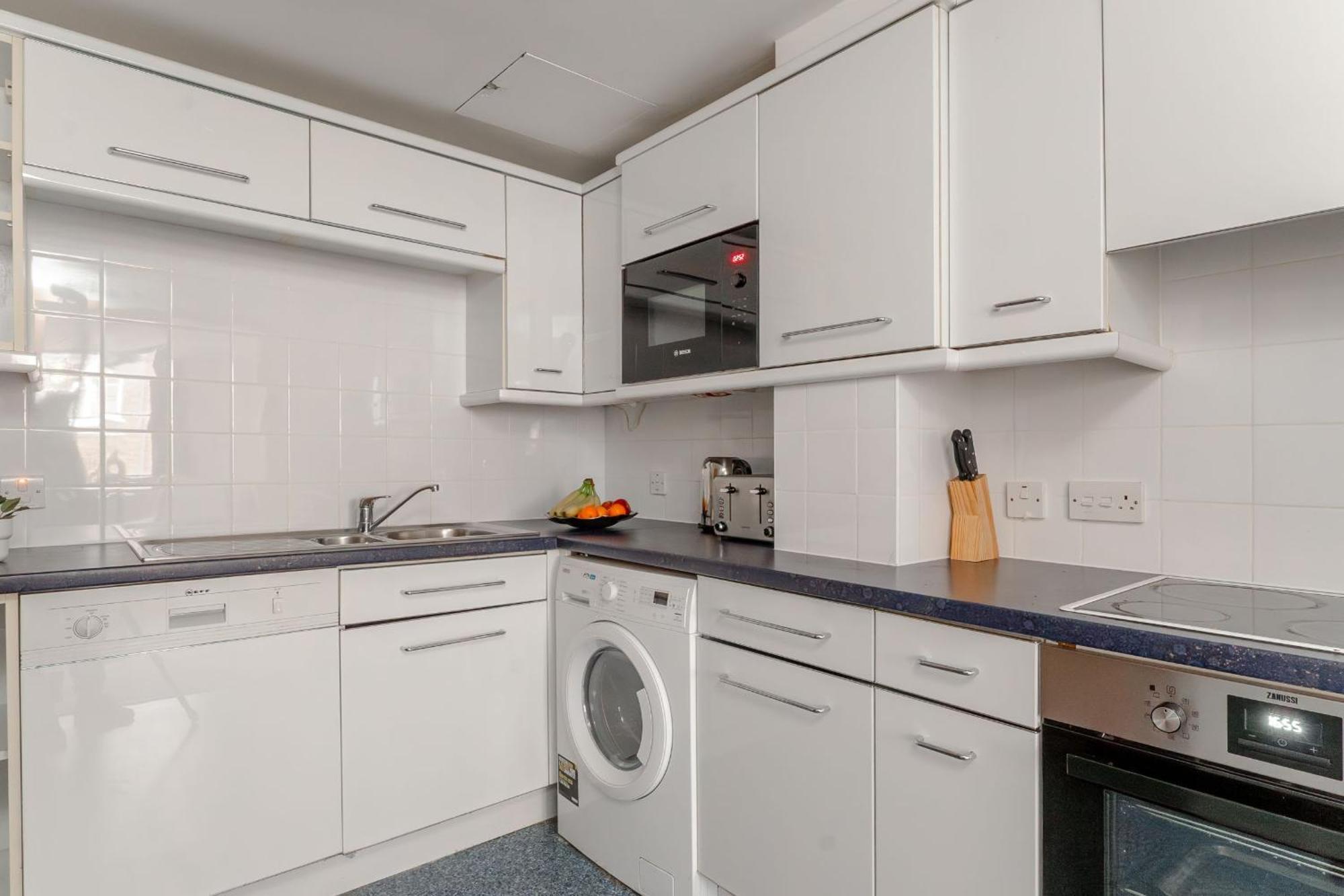 Holborn - 2Br Near Covent Garden -Cityapartmentstay ロンドン エクステリア 写真